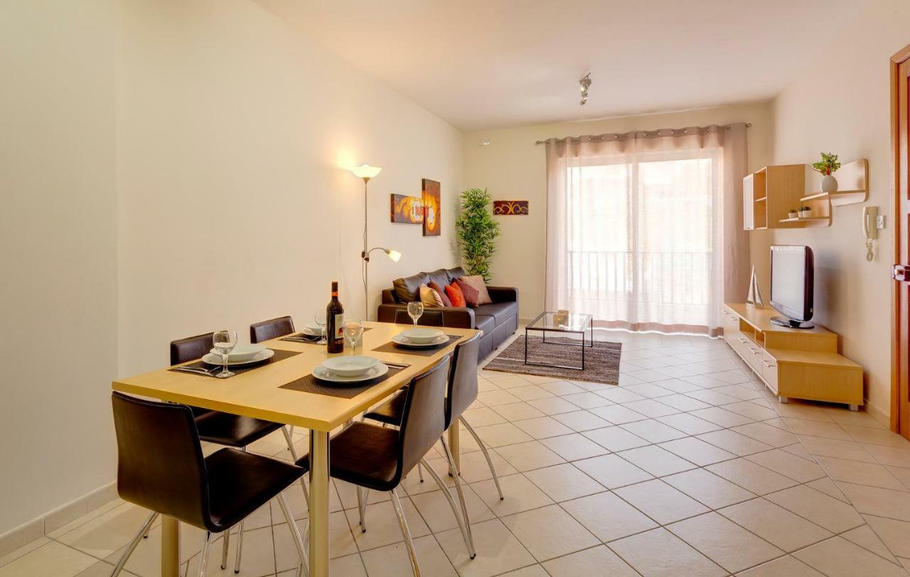Spacious, Top Location Sliema Apartment Esterno foto