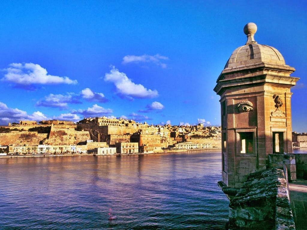 Spacious, Top Location Sliema Apartment Esterno foto