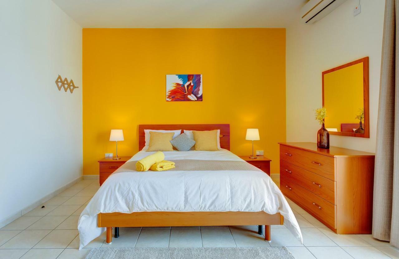 Spacious, Top Location Sliema Apartment Esterno foto