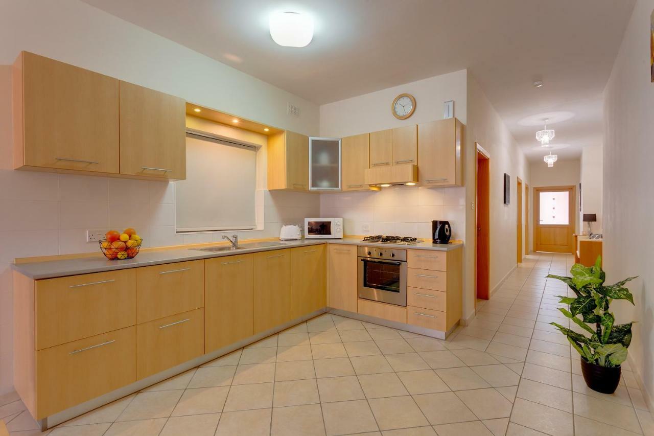 Spacious, Top Location Sliema Apartment Esterno foto